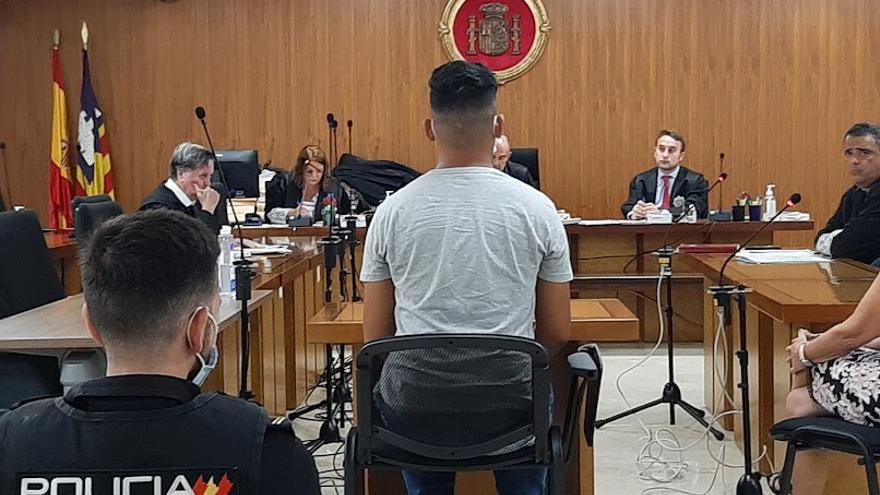 La &#039;mula¡ condenada por portar un kilo de cocaína en su cuerpo, en el juicio en la Audiencia de PAlma