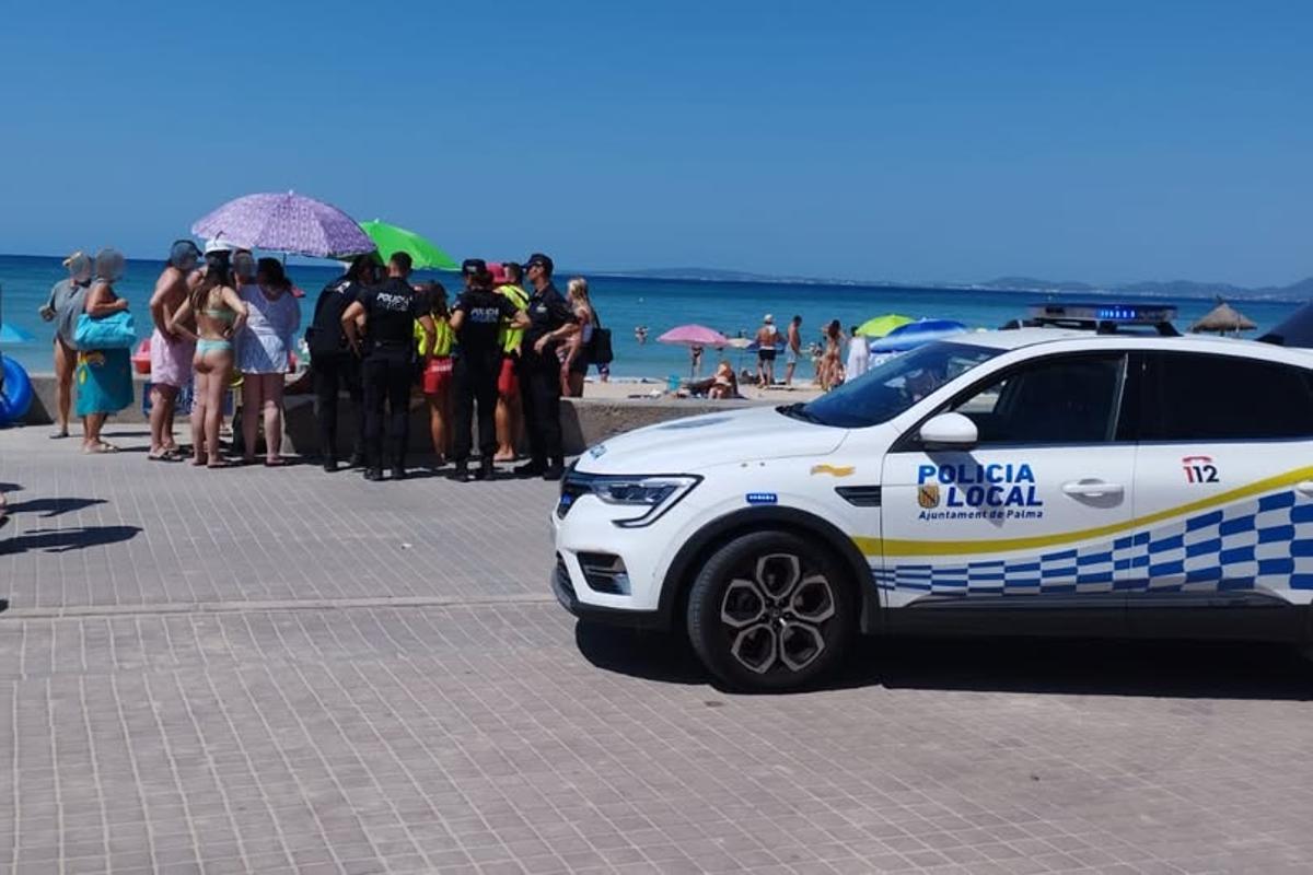 Bandera roja en Platja de Palma por la posible presencia de un tiburón