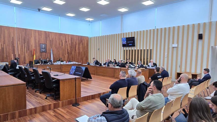 El juicio por la trama de las «narcolanchas» arranca por fin en la Audiencia de Vigo  tras varios intentos fallidos