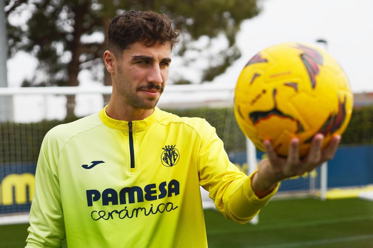 Santi Comesaña, centrocampista del Villarreal CF.
