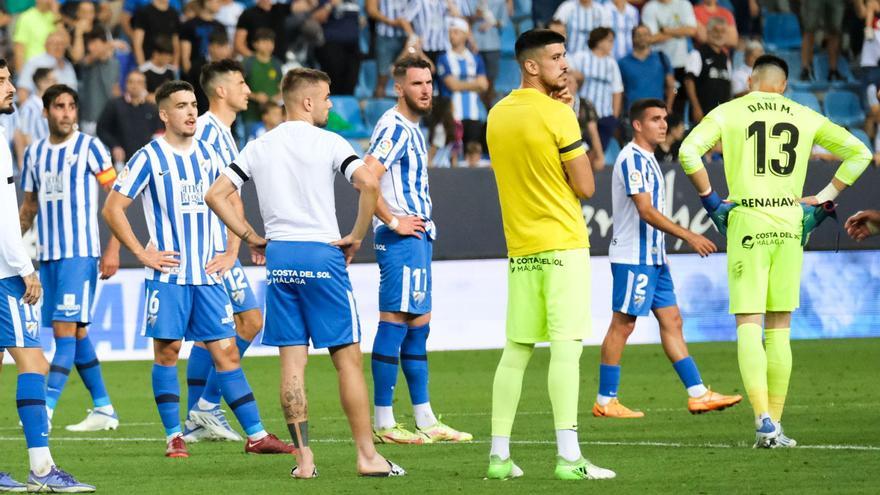 La afición blanquiazul abroncó a la plantilla tras caer frente al Burgos en la penúltima jornada de la pasada campaña. | GREGORIO MARRERO