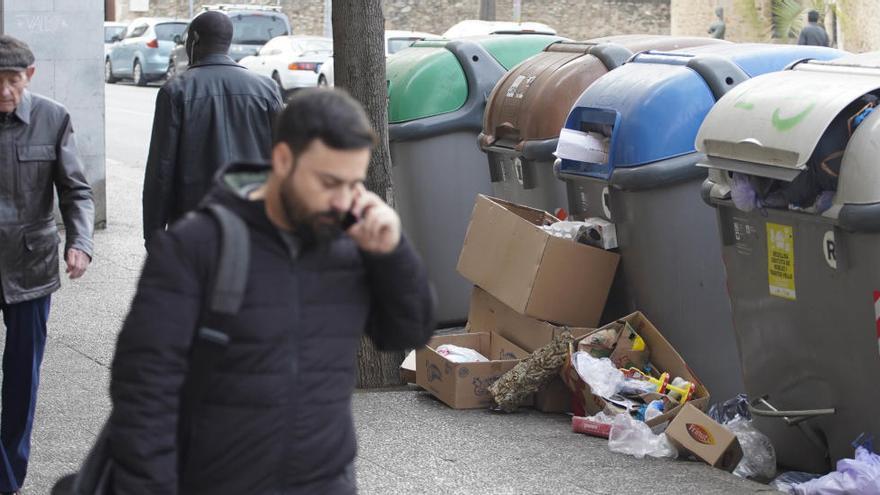 Mà dura contra les escombraries  mal llançades a la ciutat de Girona