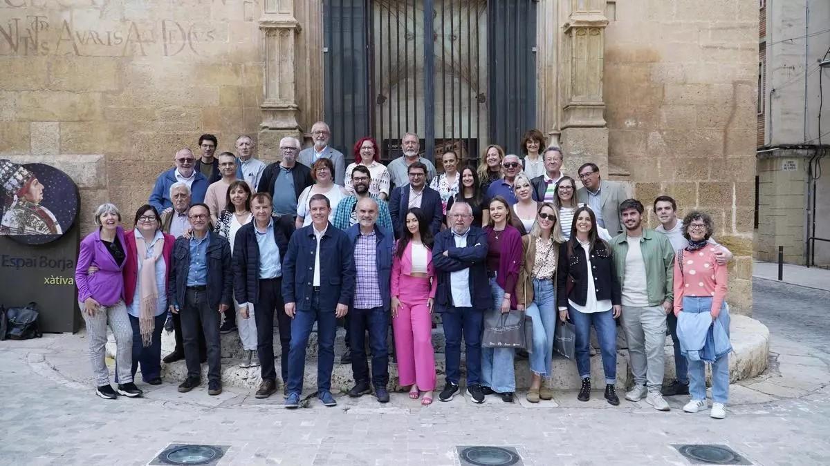 Participants en la I Trobada d'Escriptors i Escriptores de la Costera.