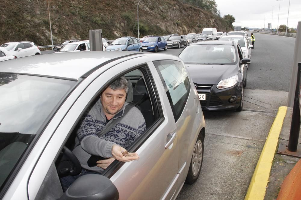 El BNG colapsa el peaje entre Pontevedra y Vigo