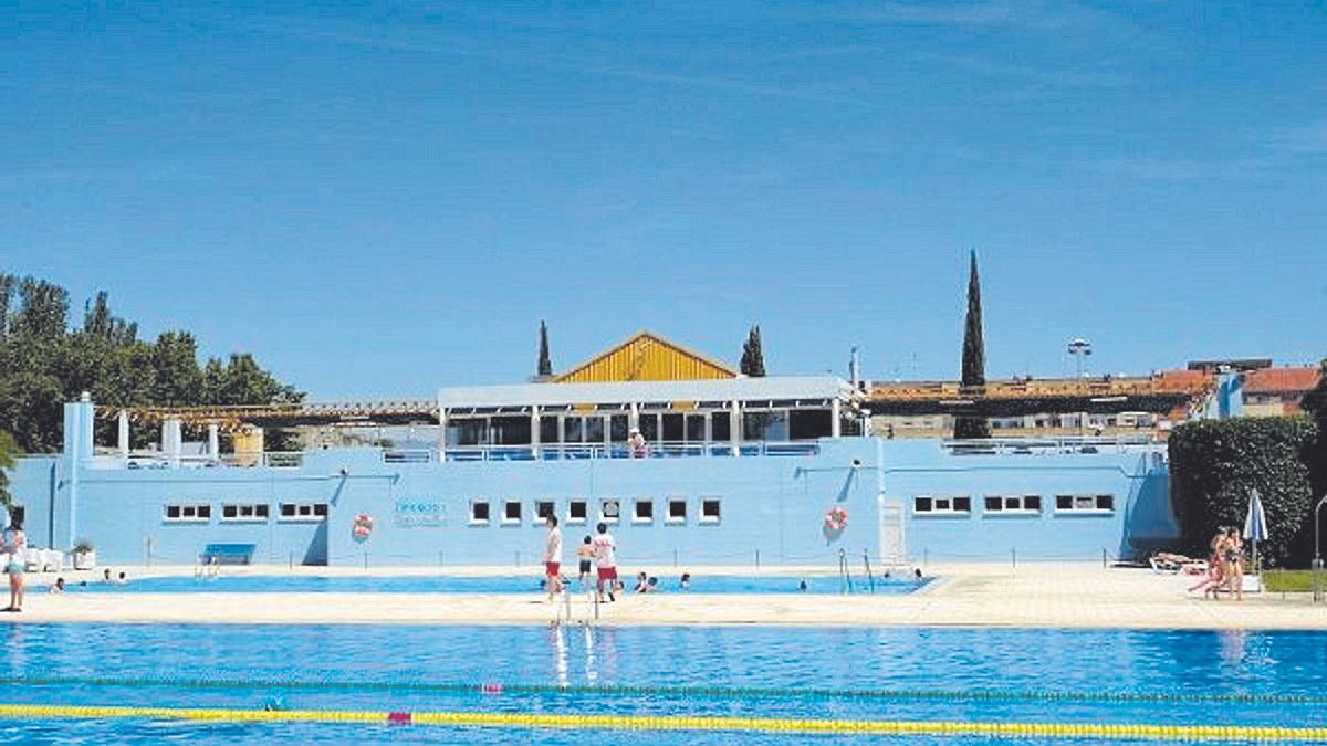 Las piscinas de la Ciudad Deportiva Municipal José María Escriche abrirán el 15 de junio