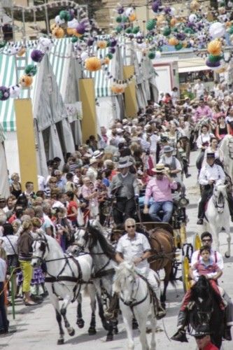 El desfile ecuestre toma el Real de Torrevieja