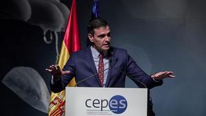 El presidente del Gobierno, Pedro Sánchez, en el acto de clausura de la XXIX Asamblea General de la Confederación Empresarial Española de la Economía Social (Cepes), este jueves.