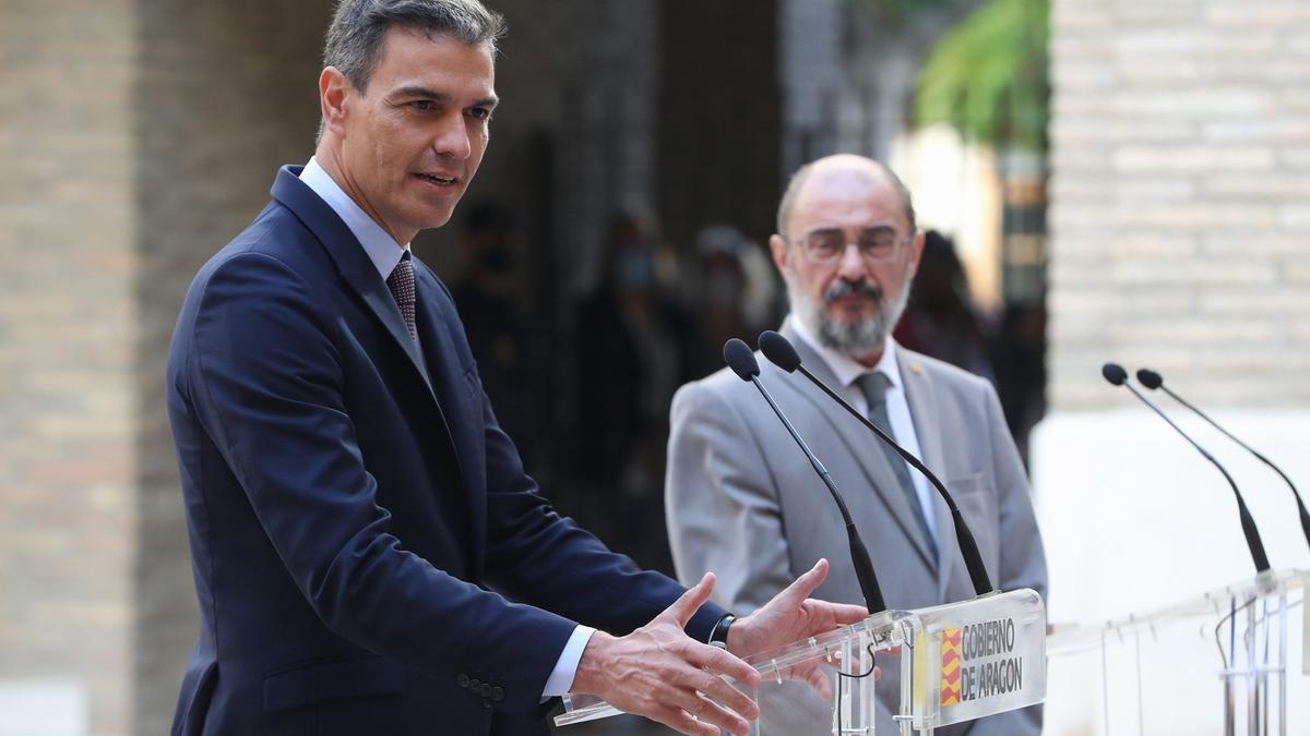 Sánchez y Lambán, juntos en una reunión que mantuvieron en la sede del Gobierno de Aragón.