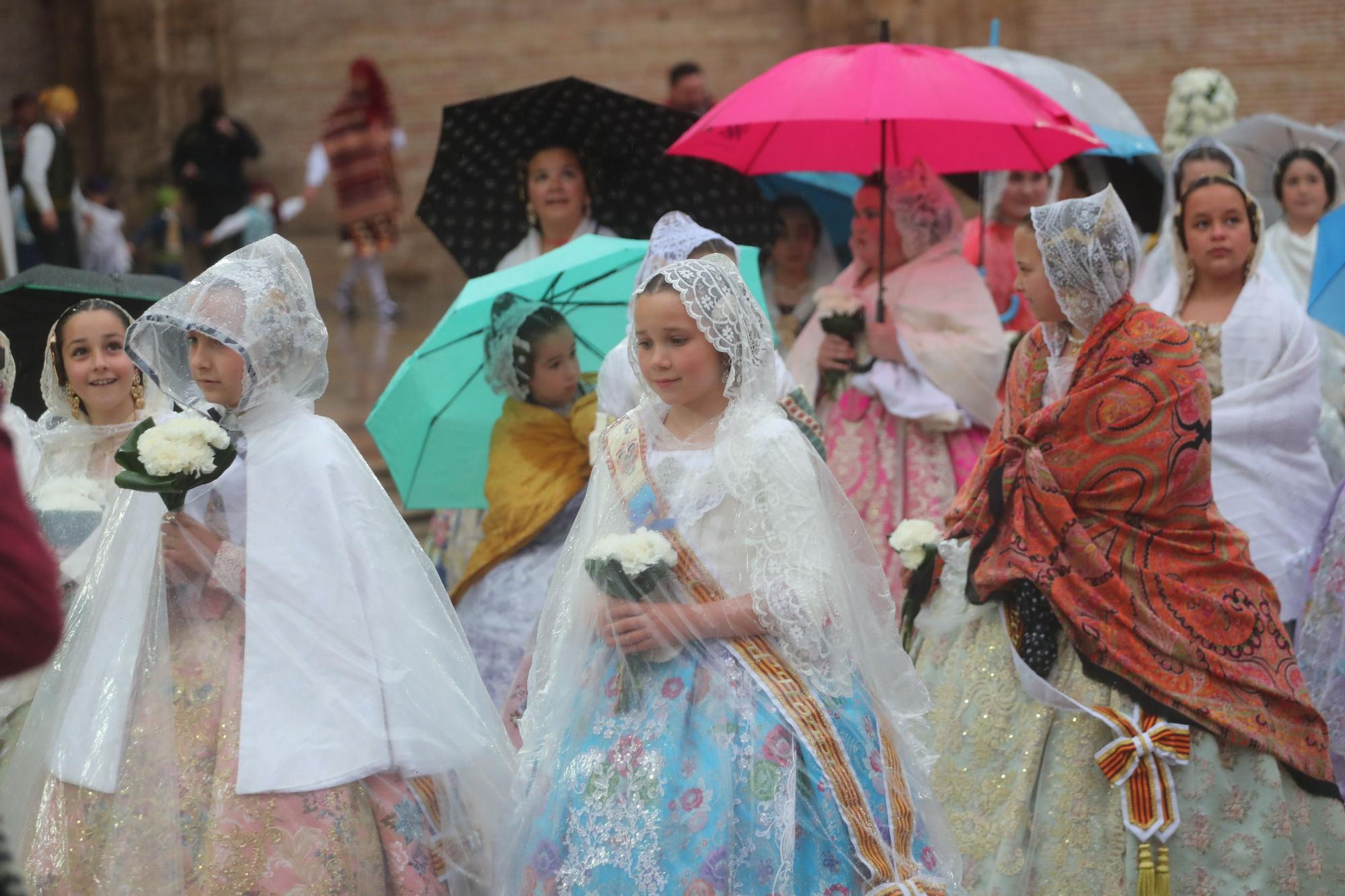 Búscate en el primer día de ofrenda por la calle de la Paz (entre las 18:00 a las 19:00 horas)