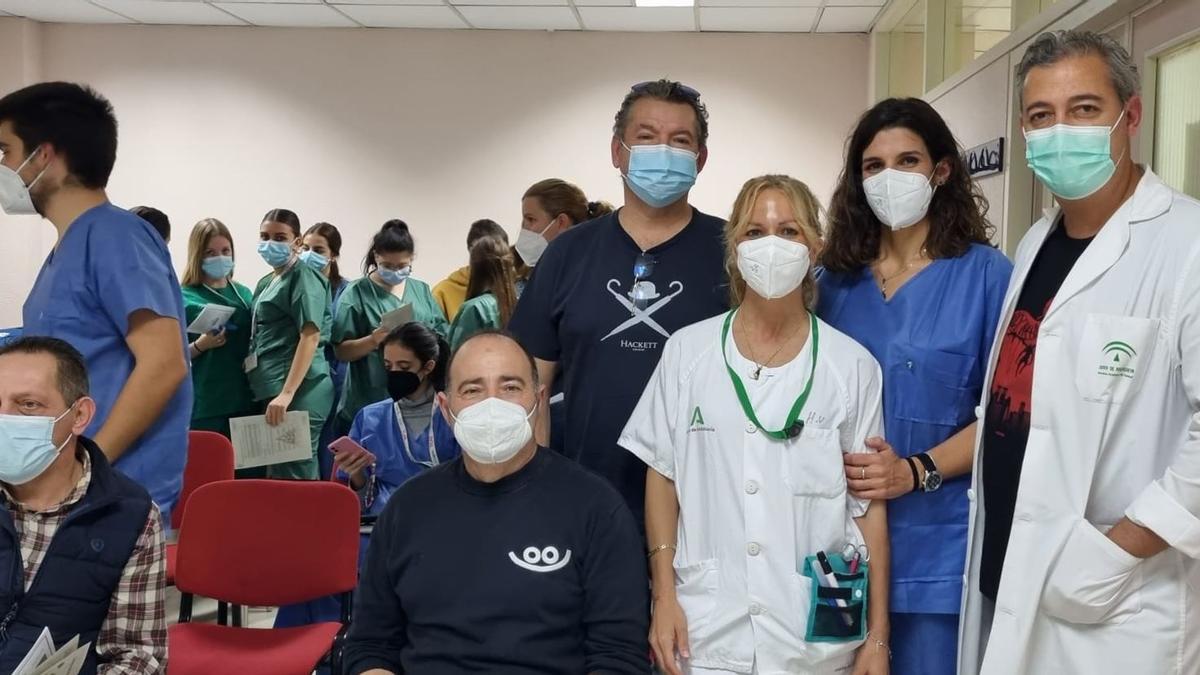 Integrantes del Servicio de Angiología y Cirugia Vascular del Hospital Virgen de la Victoria de Málaga han puesto en marcha una ‘Escuela de Pie Diabético’.