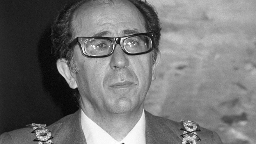 Imagen de archivo tomada el 03/03/1978 durante la toma de posesión de José Luis Álvarez como alcalde de Madrid