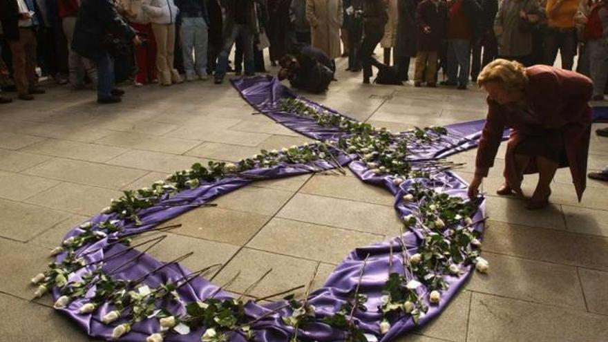 Concentración contra la violencia de género en A Coruña. / carlos pardellas