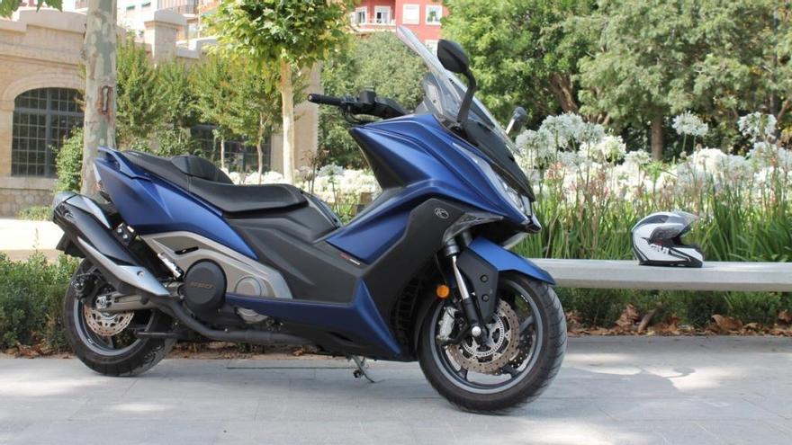 Ponemos a prueba el Kymco AK 550