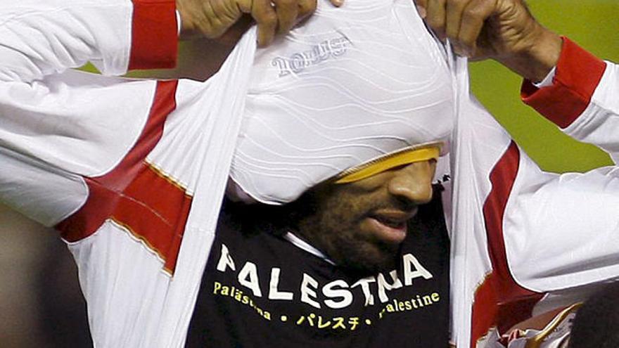 KANOUTÉ. Camiseta en apoyo a Palestina por parte del malí.