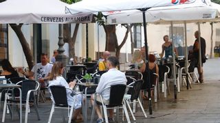 Hosteleros y clientes rechazan en Córdoba que se cronometre el tiempo en las terrazas