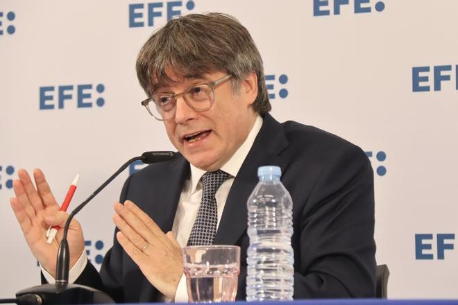 El candidato de Junts, Carles Puigdemont, en la roda de premsa de la agencia EFE en Argelers