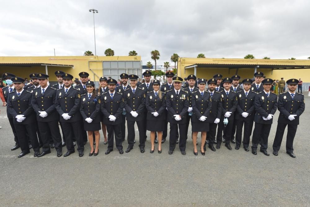 Jura del cargo de los nuevos agentes de la Policía