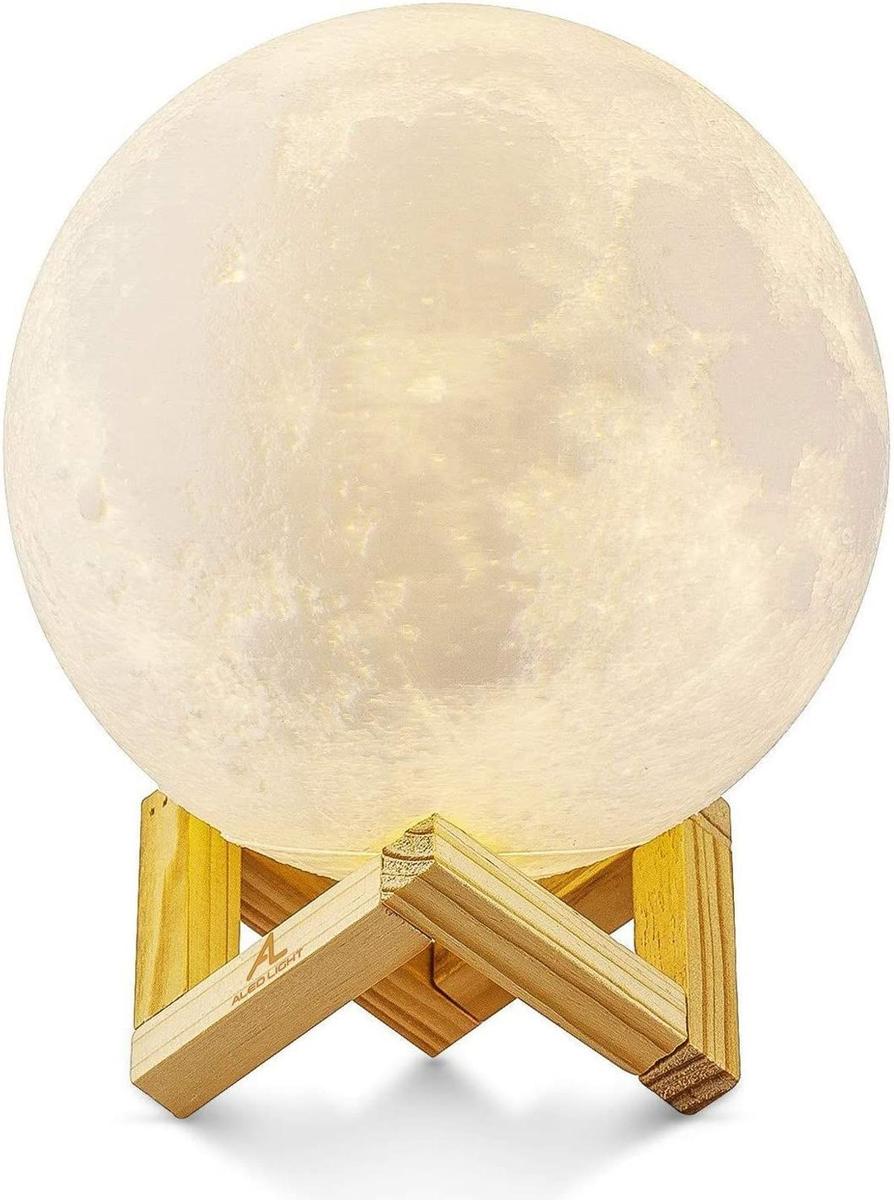 Lámpara de luna en 3D, de Aled Light (21,99 euros)