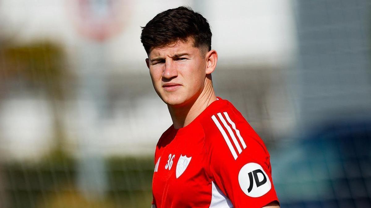 Oso, en el entrenamiento del Sevilla FC este miércoles