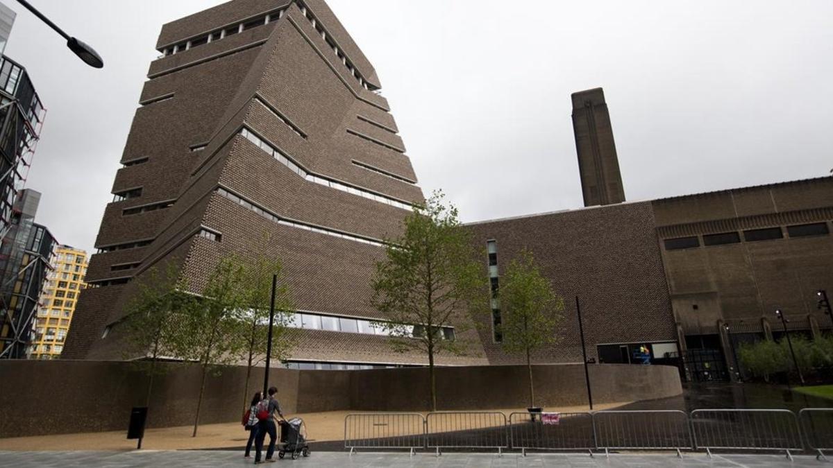 Edificio principal de la Tate Modern en Londres.