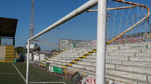 Portería de un campo de fútbol.