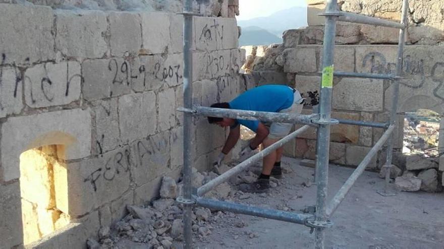 Las obras de urgencia en el castillo de Mula hacen resonar el interior de la fortaleza de nuevo