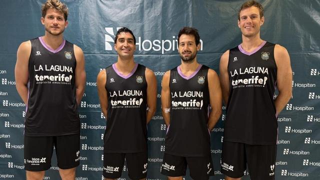 Héctor Alderete, Jaime Fernández, Bruno Fitipaldo y Tim Abromaitis. |