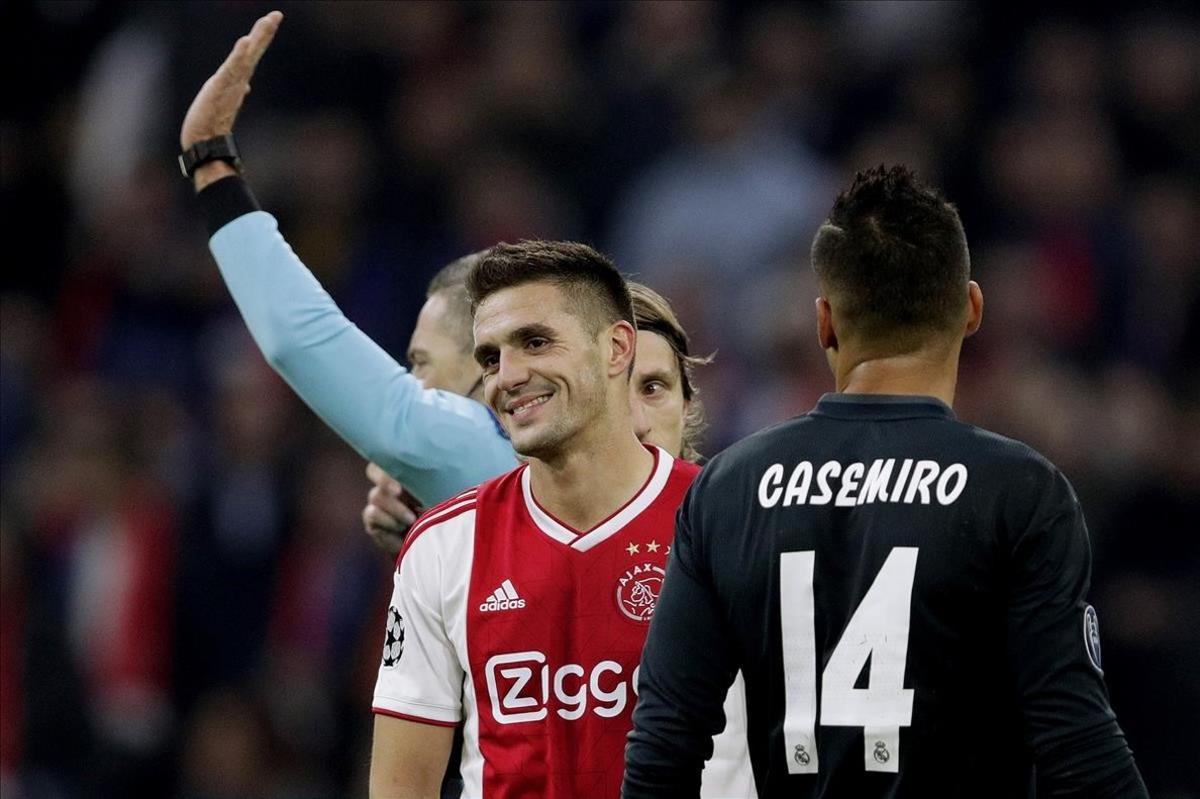zentauroepp46954402 amsterdam  netherlands   february 13  dusan tadic of ajax  d190213220241