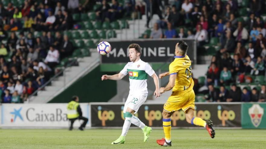 Un momento del partido celebrado esta tarde en el Martínez Valero