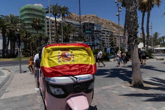 La ola de calor dispara los termómetros en Alicante: aviso naranja por máximas de 40 grados