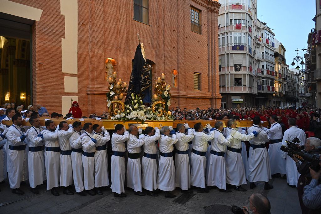 La Cofradía California procesiona con el Cristo del Prendimiento y la Virgen del Primer Dolor