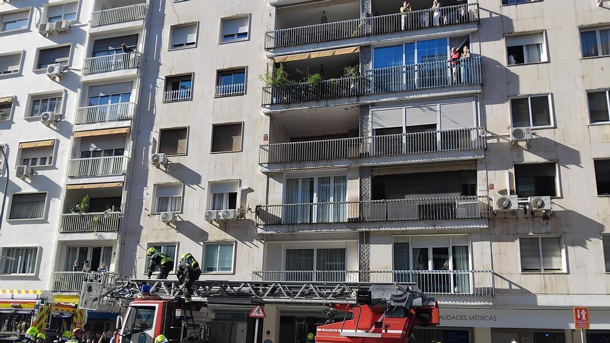 Vídeo | Despliegue de Bomberos en República Argentina por un aviso de humo en una vivienda