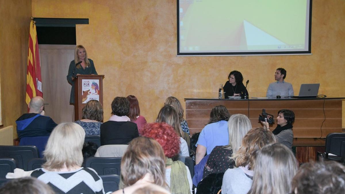 La alcaldesa de Rubí, Ana María Martínez, durante el acto de presentación del protocolo, este miércoles