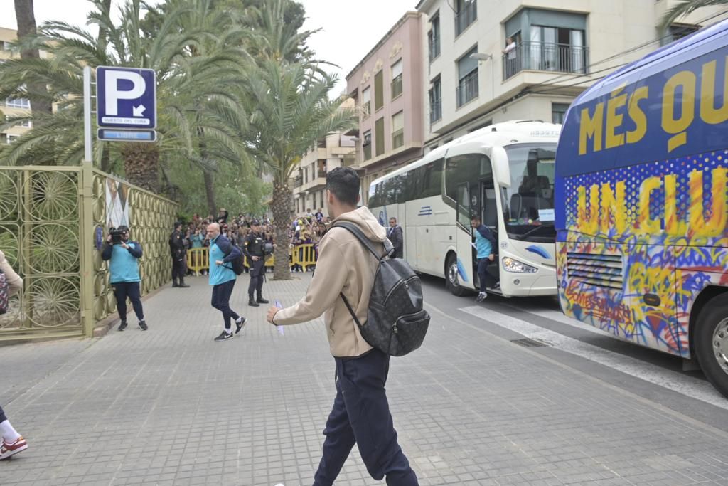 Llegada del Barça a Elche para el partido de esta noche en el Martínez Valero (21:00 horas)