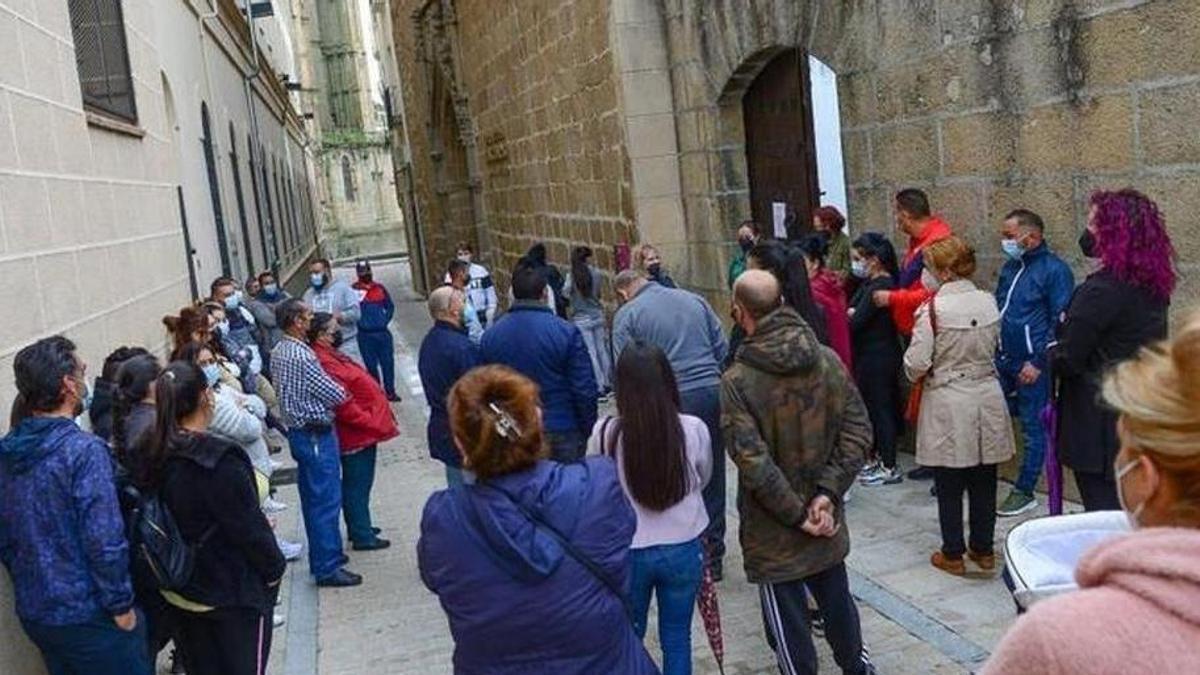 Más de 70 personas, excluidas del procedimiento de adjudicación de viviendas de promoción pública en Plasencia.