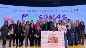 Foto de familia de la campaña ‘pERsonas, de FEDER
