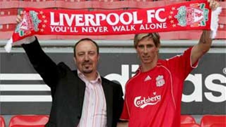 Fernando Torres firma con el Liverpool por seis años