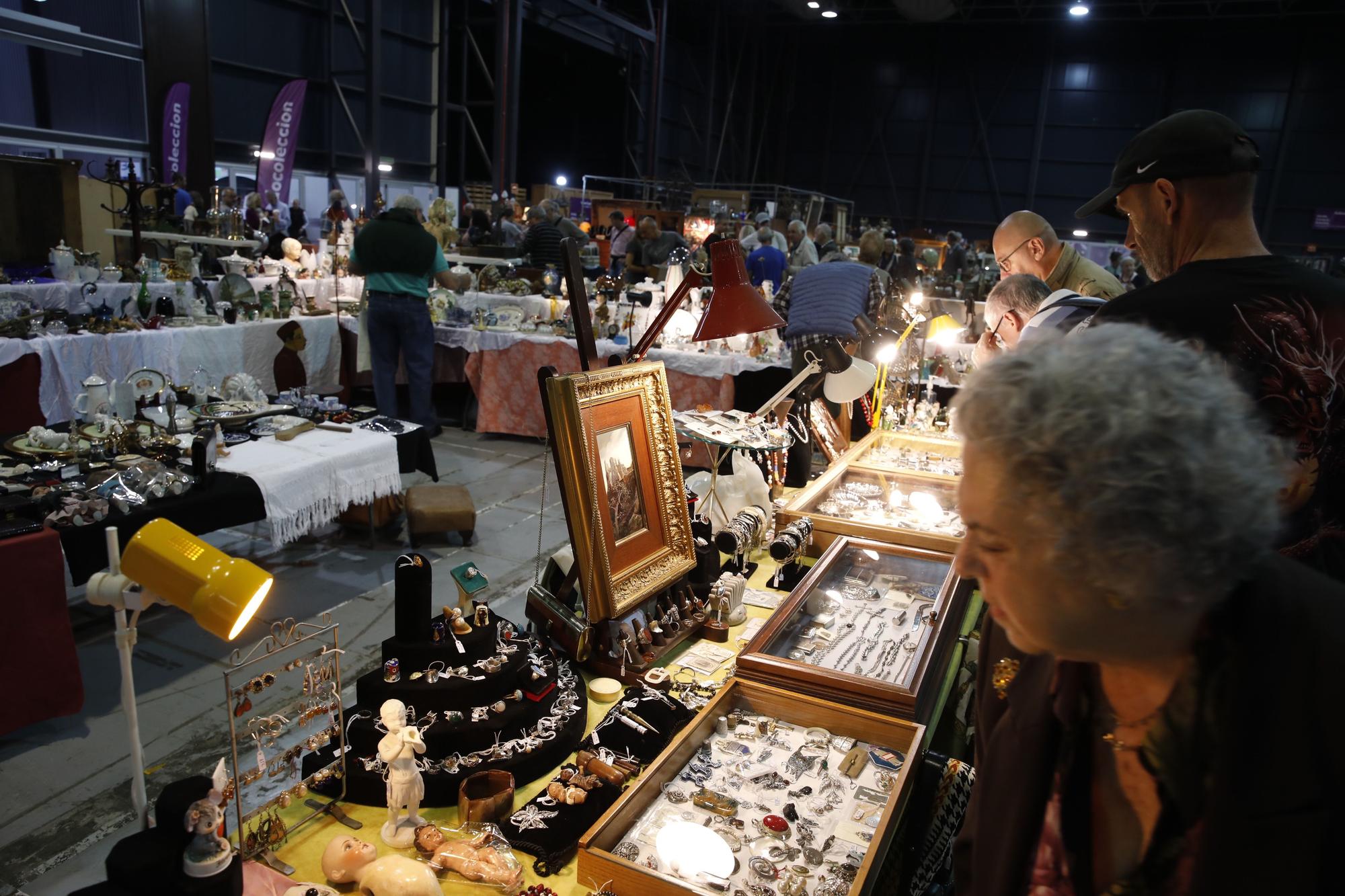 La Feria de Desembalaje y Antigüedades abre sus puertas en Gijón