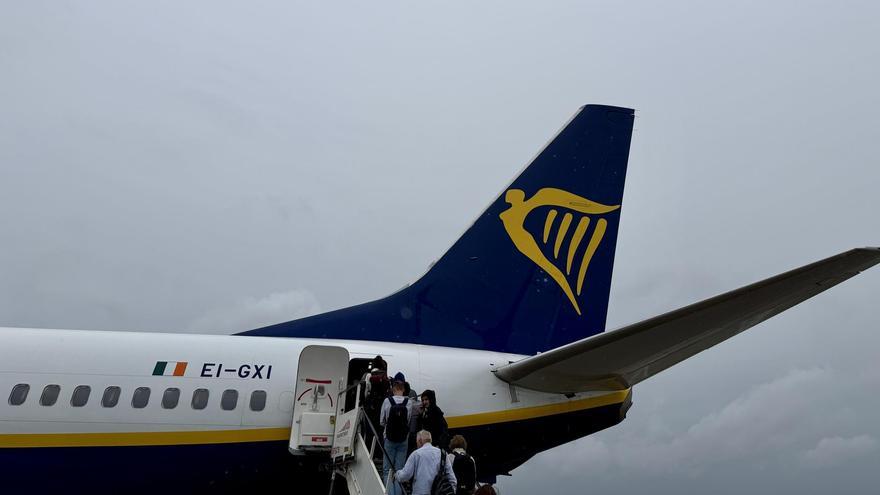 Detall d'un avió de la companyia aèria d'Irlanda de baix cost, Ryanair