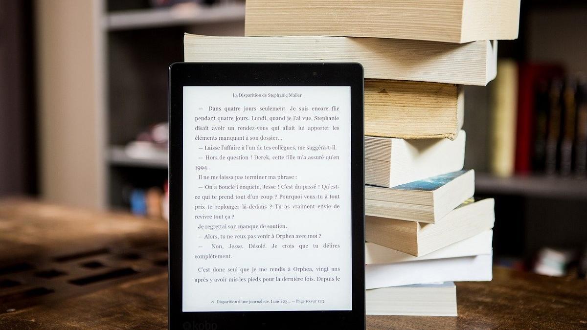 Los libros electrónicos tienen que ser iluminados desde fuera, igual que ocurre con los libros de papel.