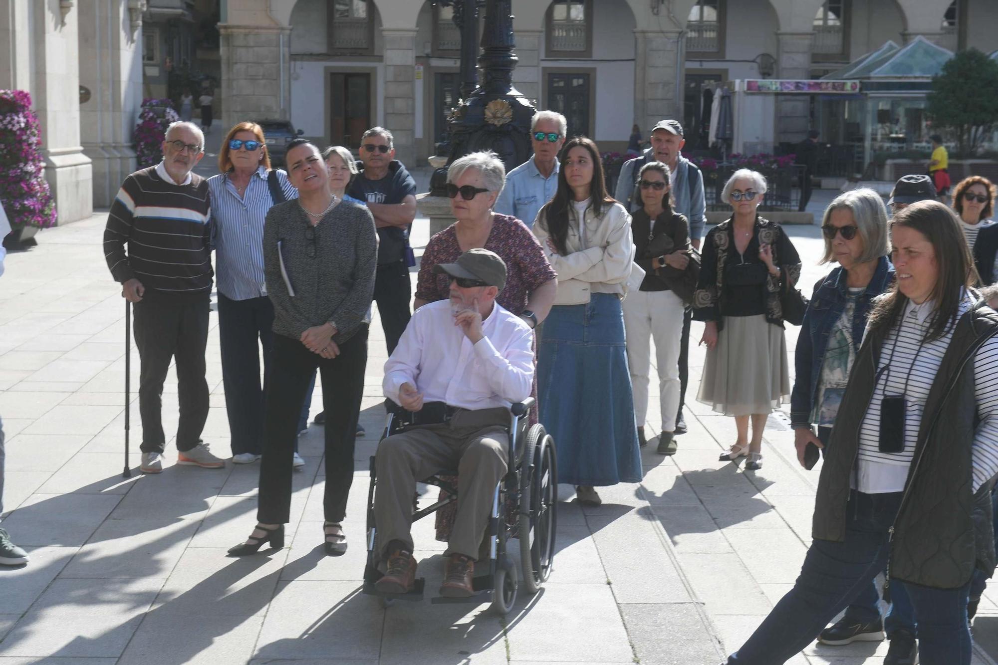 Lectura de un manifiesto en María Pita por el Día Mundial del Párkison