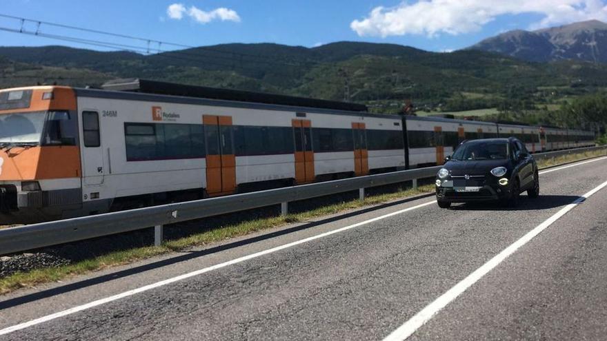 El Pirineu avisa que abans de parlar d’un tren nou cal modernitzar l’actual