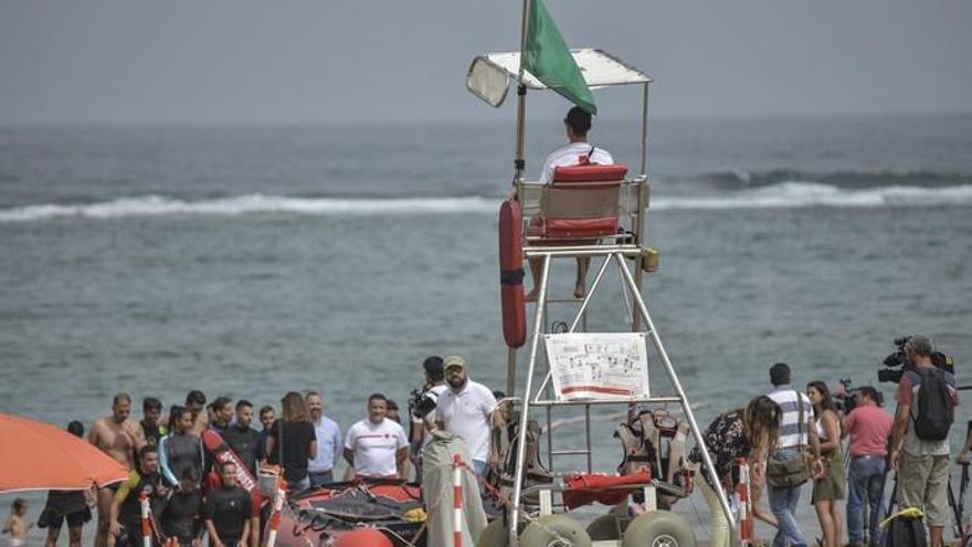 Cursillo de socorrismo en Las Canteras