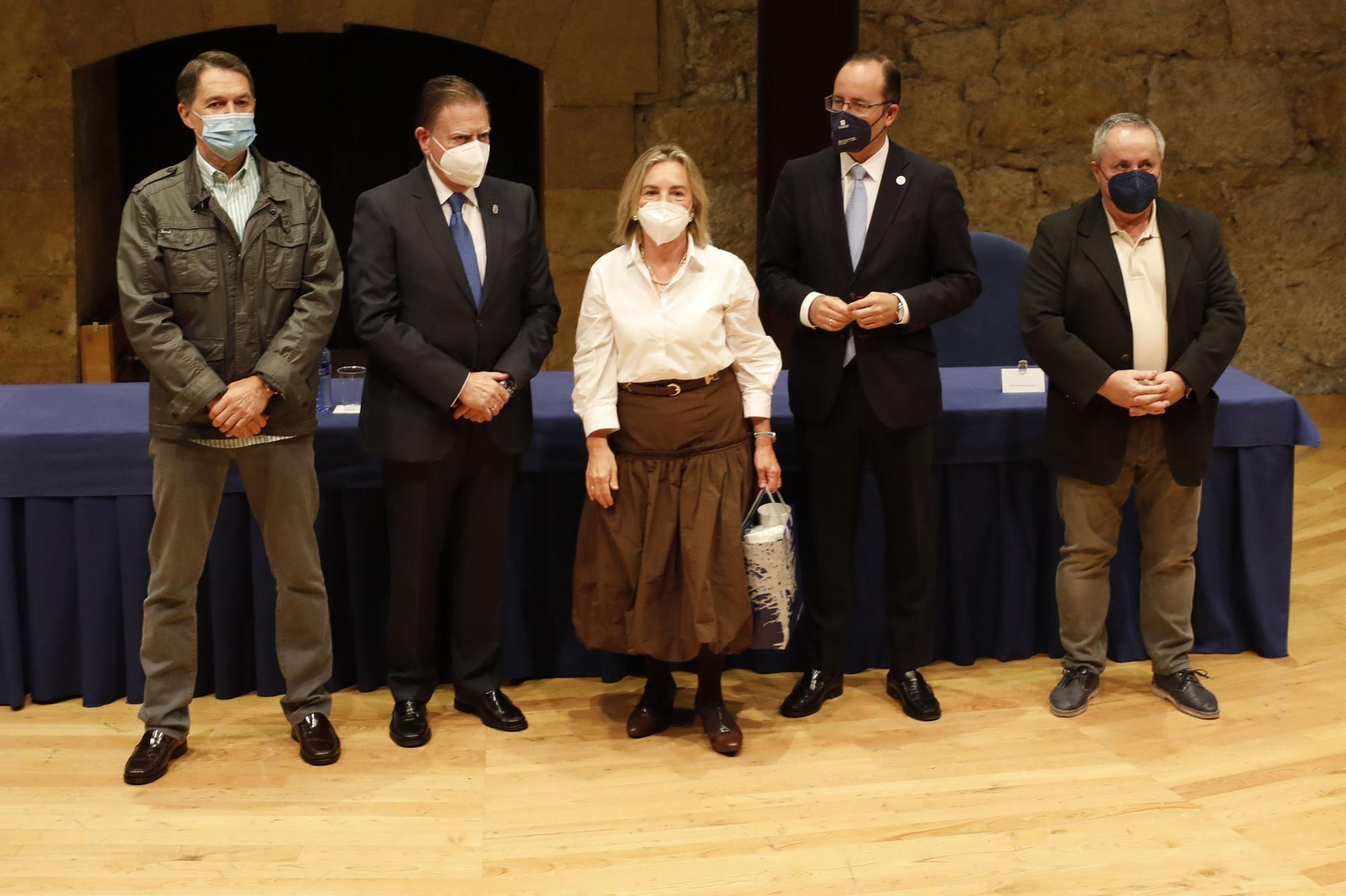 Oviedo homenajea a sus funcionarios por Santa Rita