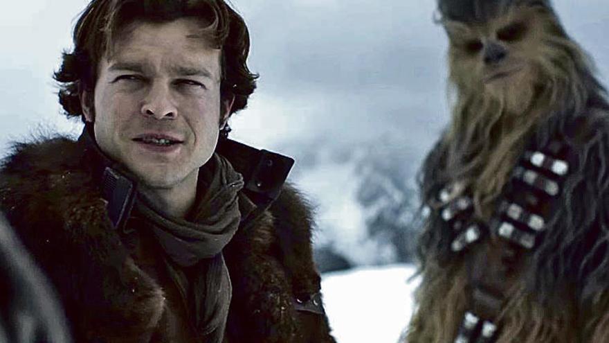 El joven Han Solo vuelve a volar en el &#039;Halcón Milenario&#039;