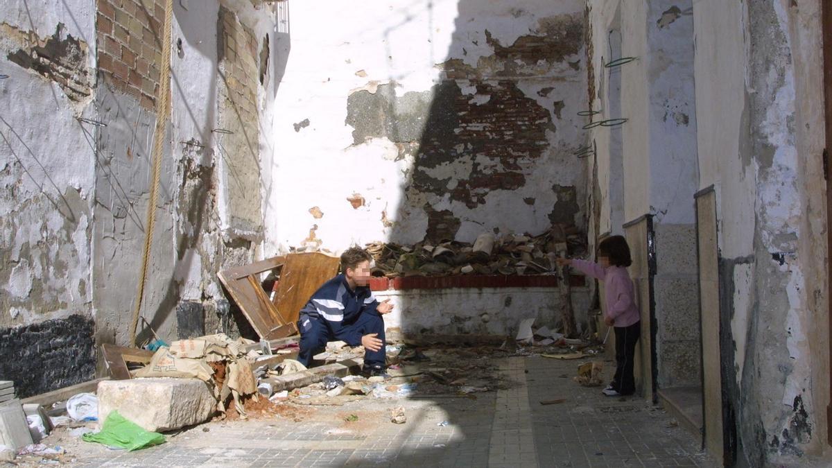 Foto de archivo de un corralón abandonado de Málaga capital.