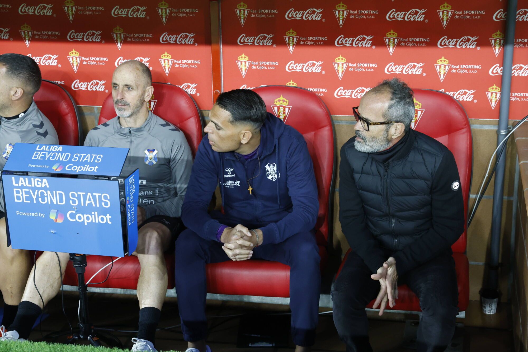 EN IMÁGENES: El Sporting - Tenerife disputado en El Molinón