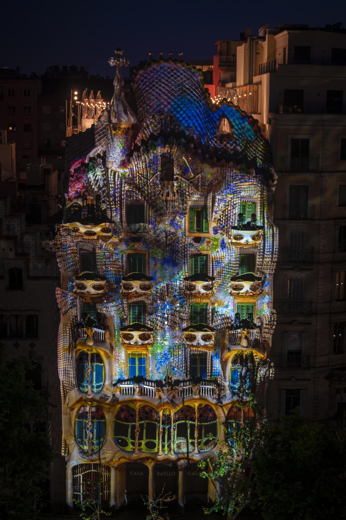 El espectacular ‘mapping’ sobre la Casa Batlló