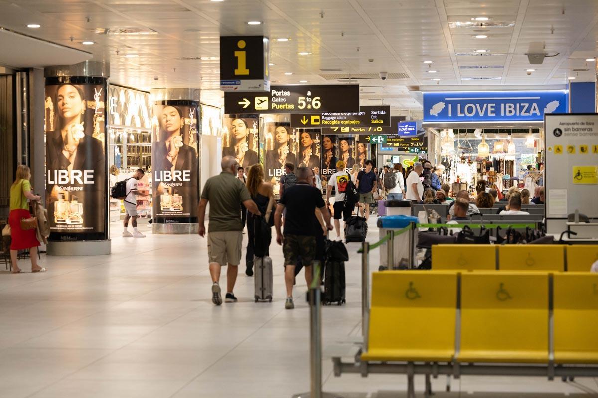 Así es un día en el aeropuerto de Ibiza Así es un día en el aeropuerto de Ibiza