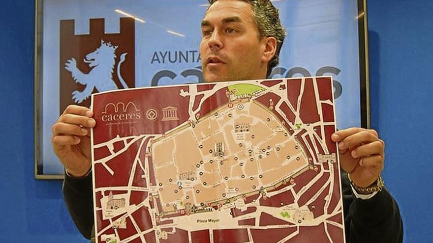 Cáceres estrena mapa turístico con dibujos hechos a mano - El Periódico  Extremadura